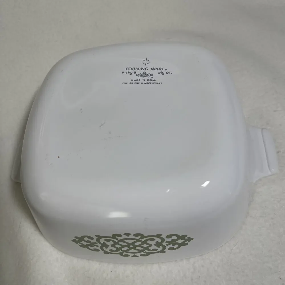 Corningware A-1 1/2 -B Green Shell Oil Medallion 1 1/2 QT NO LID